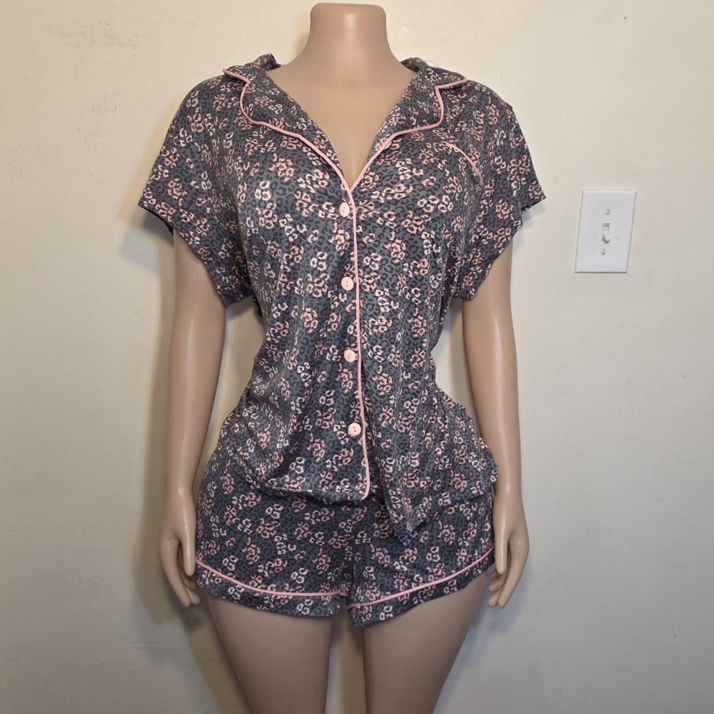 Cynthia Rowley Pink and Gray Cheetah Print Pajama Set